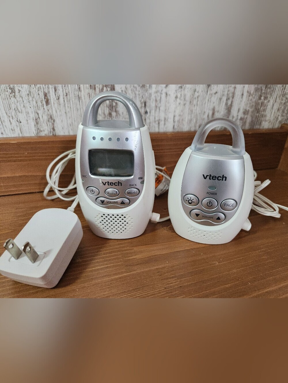 VTech DM221-2 Digital Portable Two-Way Baby Monitor - Clear Audio 1000 Ft. Range